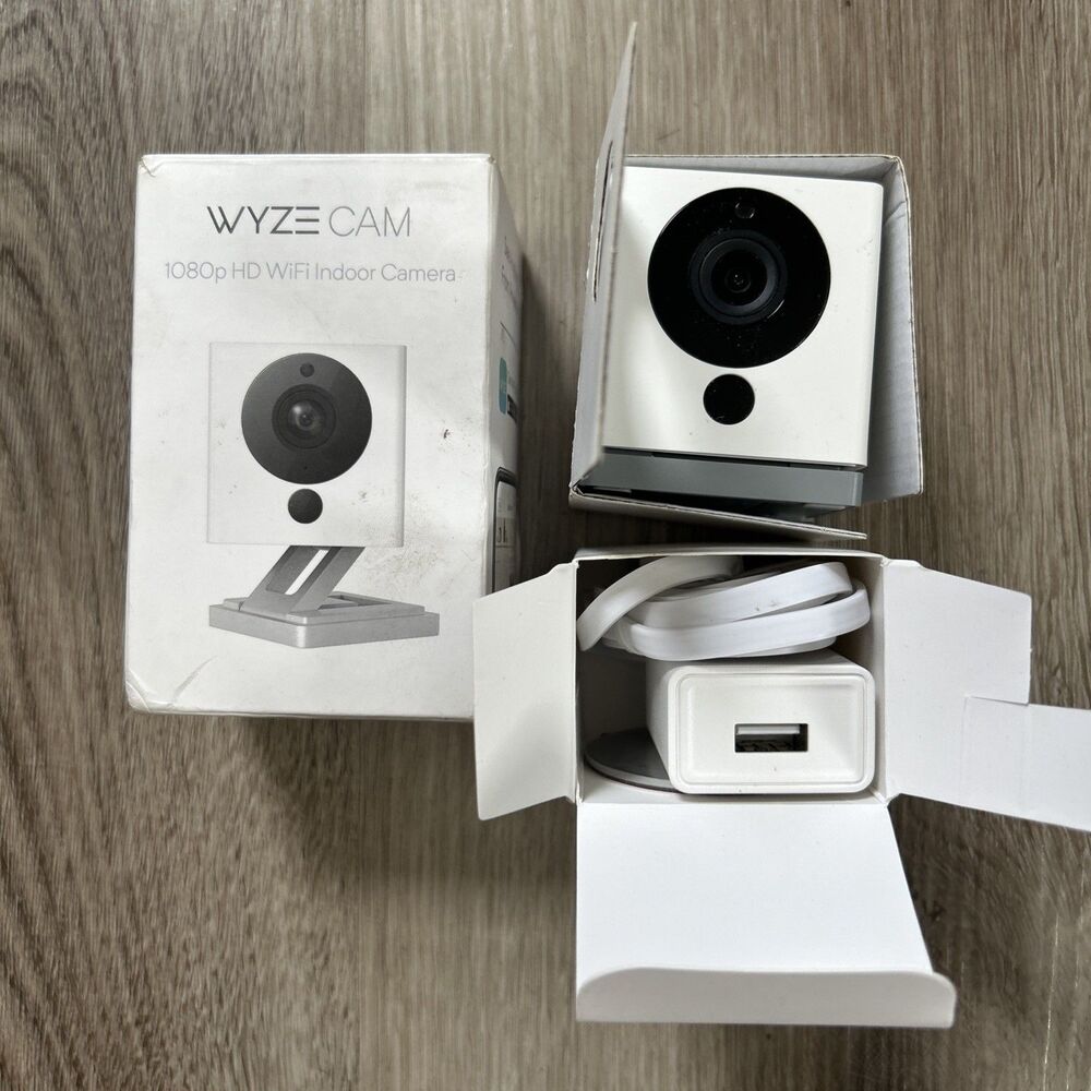 Wyze Cam v2 WYZEC2 1080p HD WiFi Indoor Security Camera Tested Working White